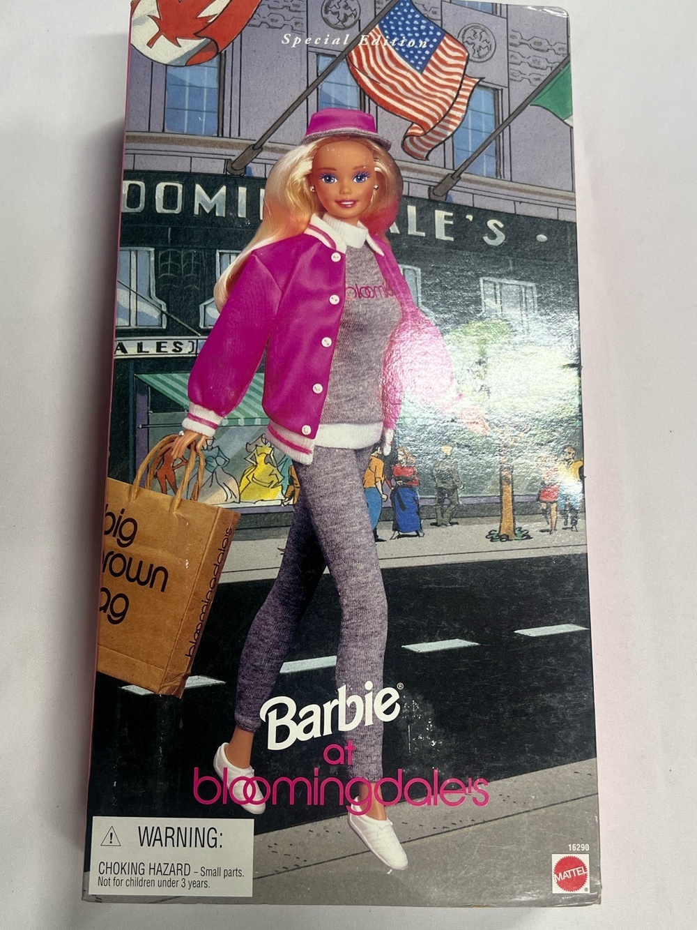 Vintage 1996 bloomingdaleBarbie - Picture 2 of 9